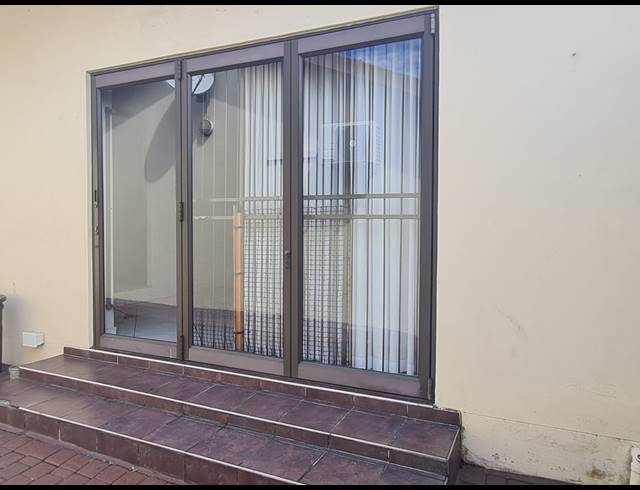 4 BEDROOM FREESTANDING TO LET IN ARBORETUM